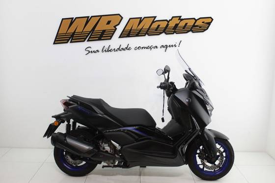 YAMAHA XMAX 300 CONNECTED ABS YAMAHA XMAX 300 CONNECTED ABS